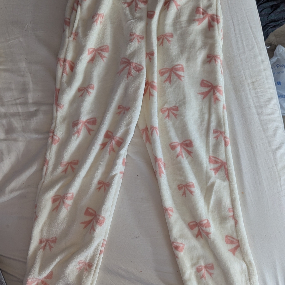 Cozy Kids Pajama Pants with Pink Bow Pattern